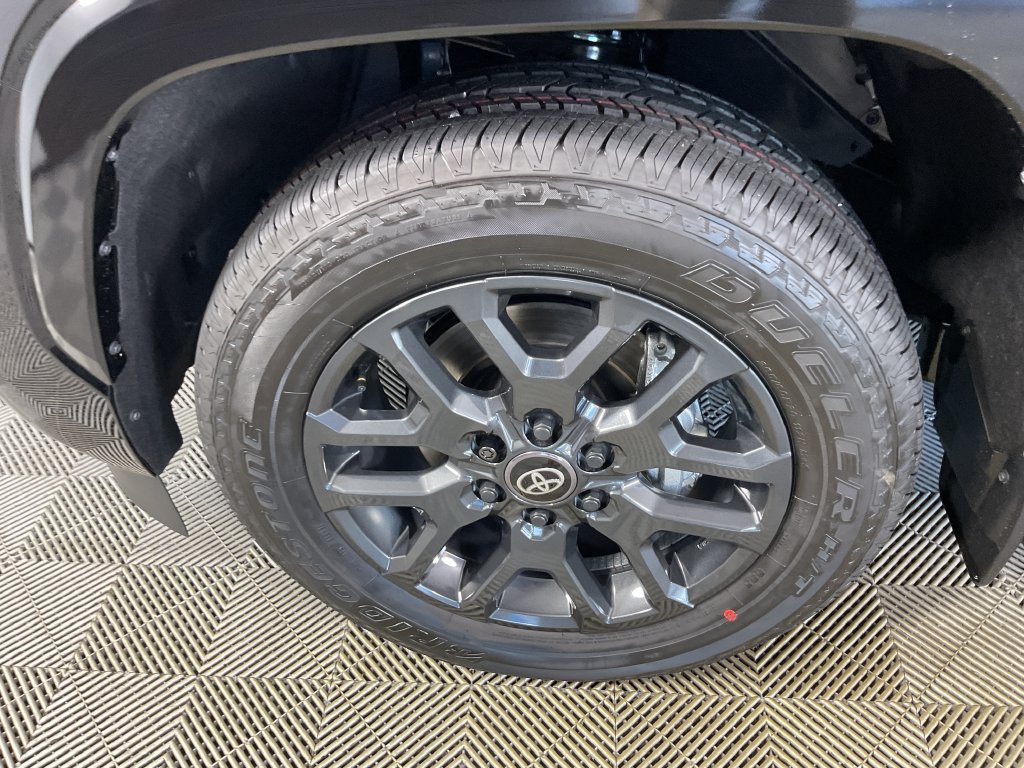 New 2026 Toyota Sequoia Platinum AWD/4WD image 4