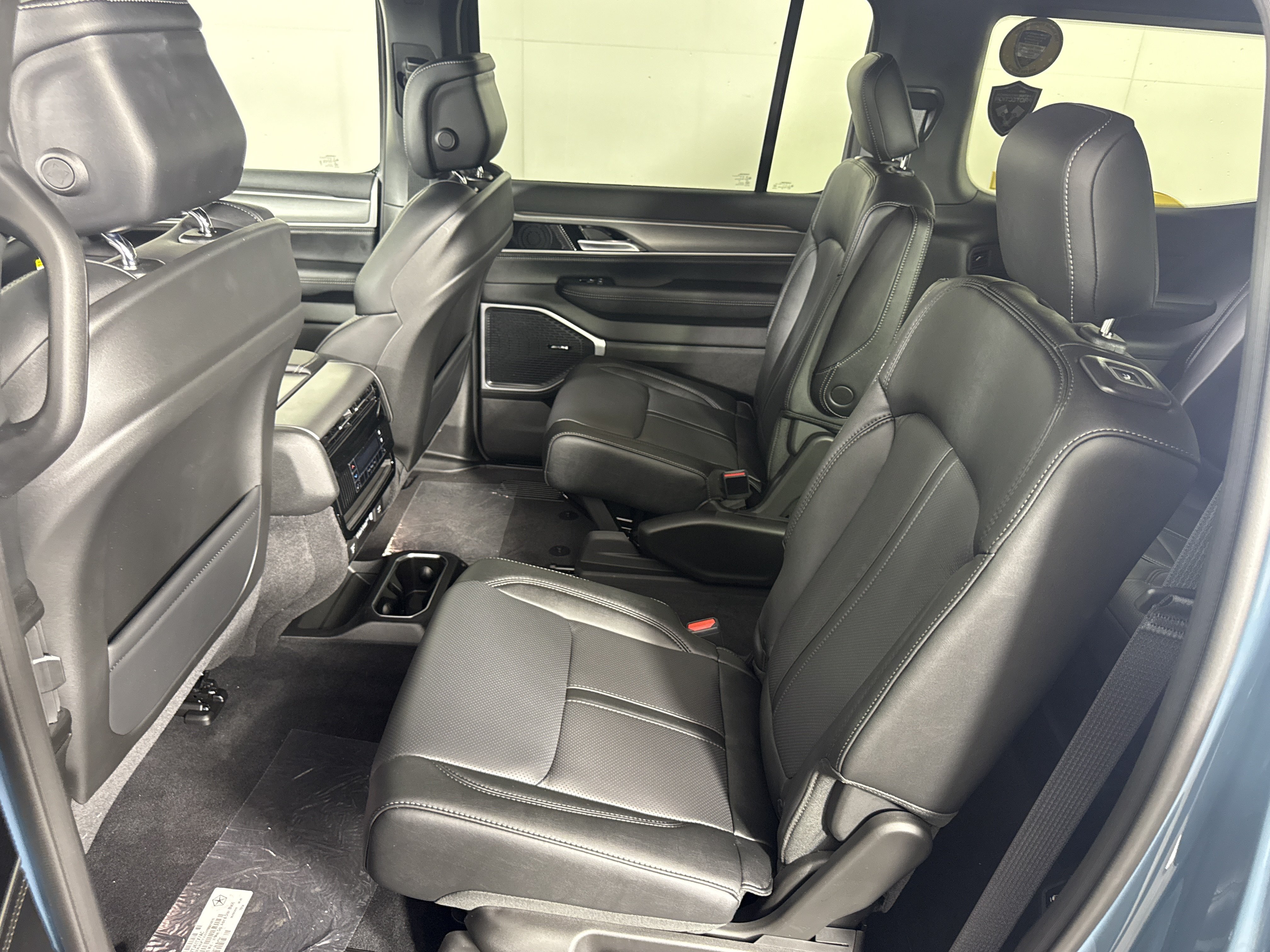 New 2026 Jeep Grand Wagoneer Limited AWD/4WD image 14