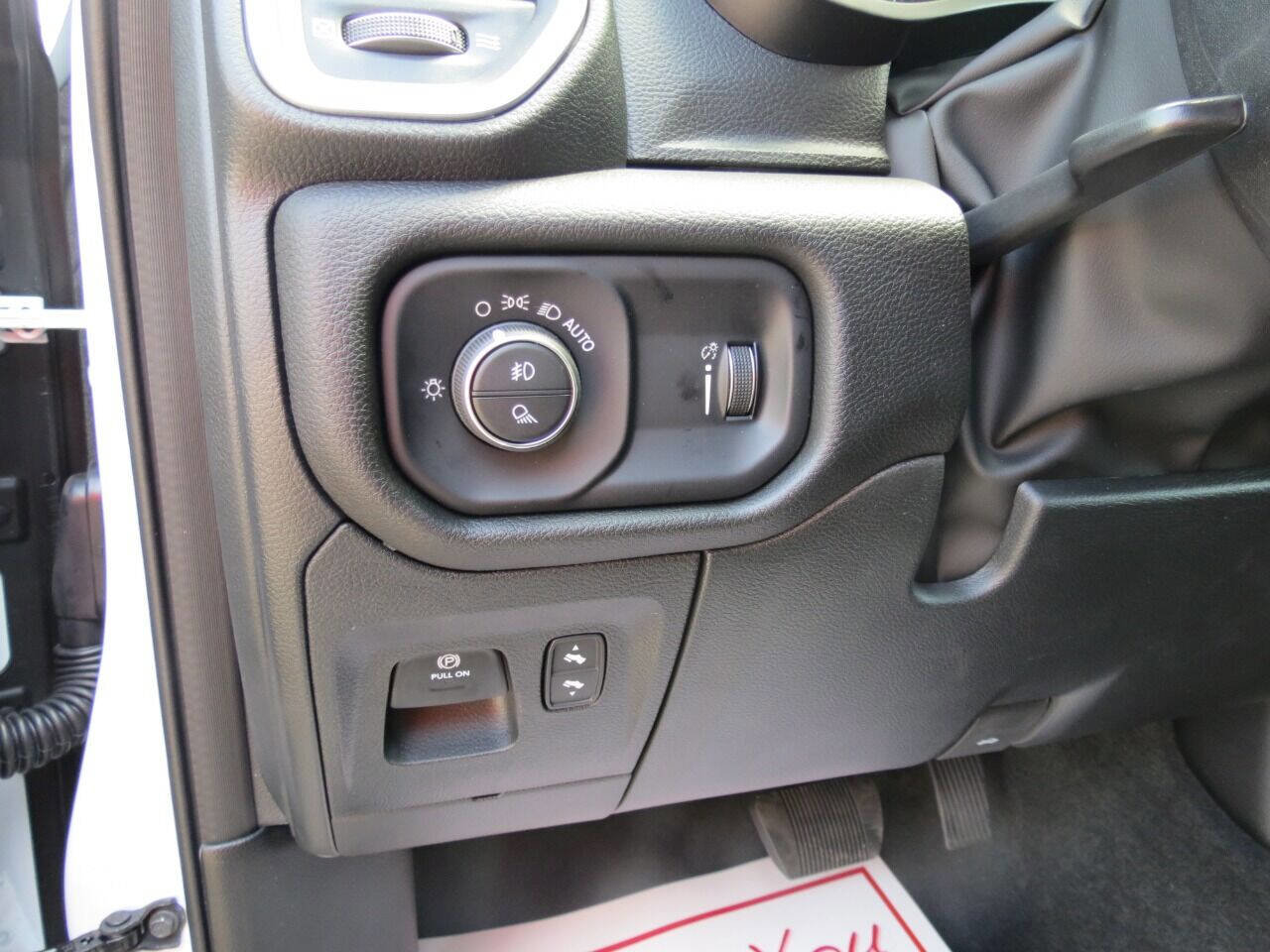 Used 2023 RAM 1500 Big Horn image 11