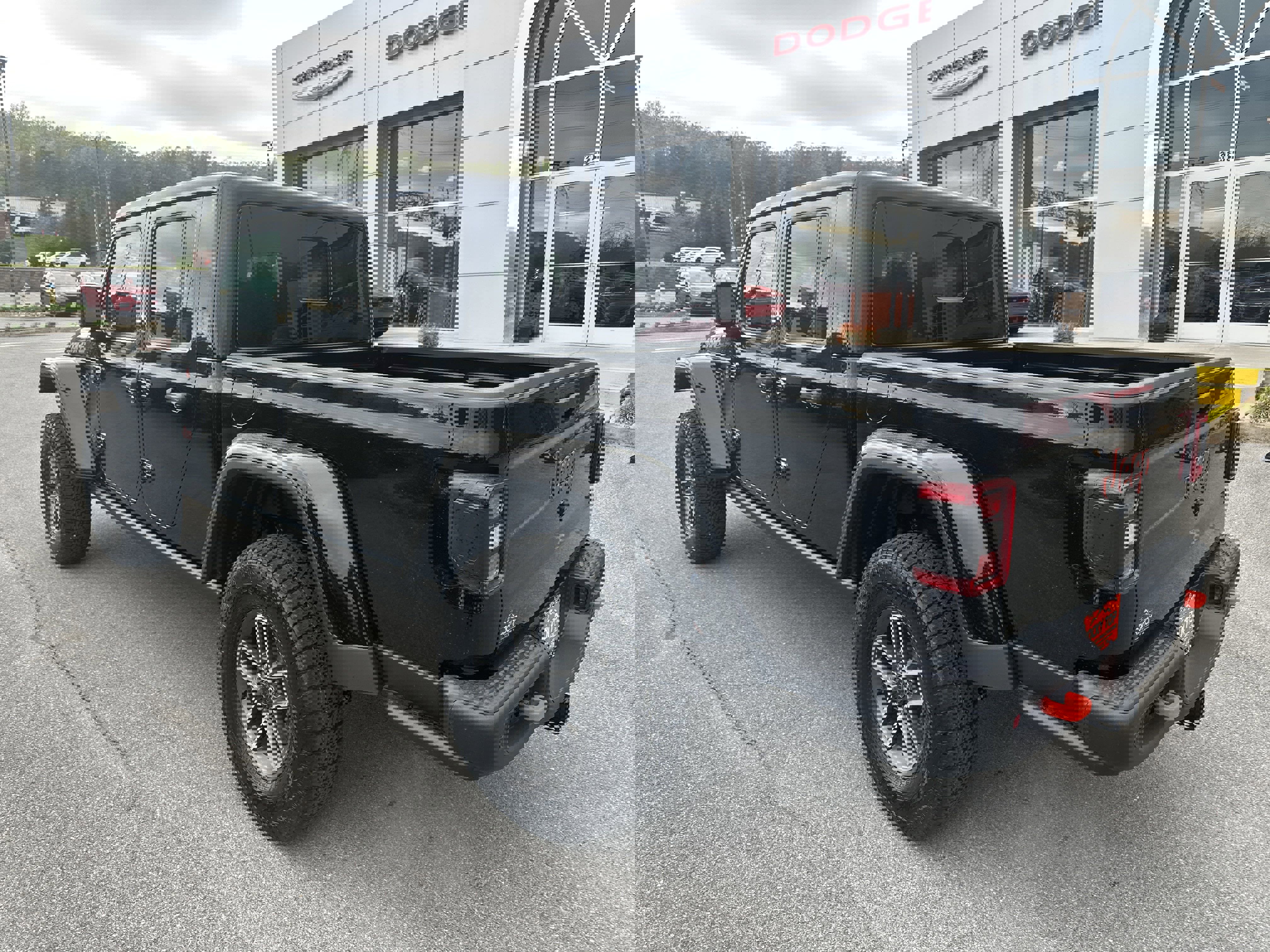 New 2025 Jeep Gladiator Mojave image 9