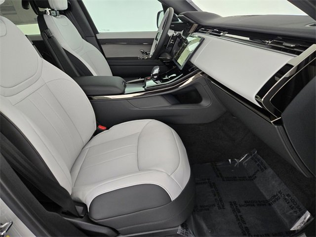 New 2026 Land Rover Range Rover Sport Dynamic SE image 3
