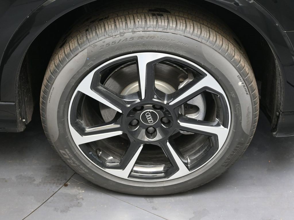 New 2025 Audi Q3 2.0T Premium Plus image 10