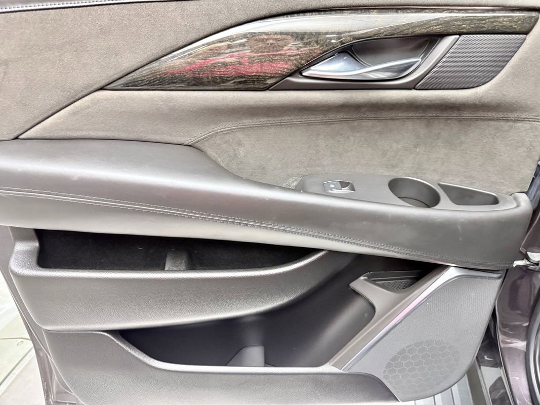 Used 2016 Cadillac Escalade ESV Platinum image 17