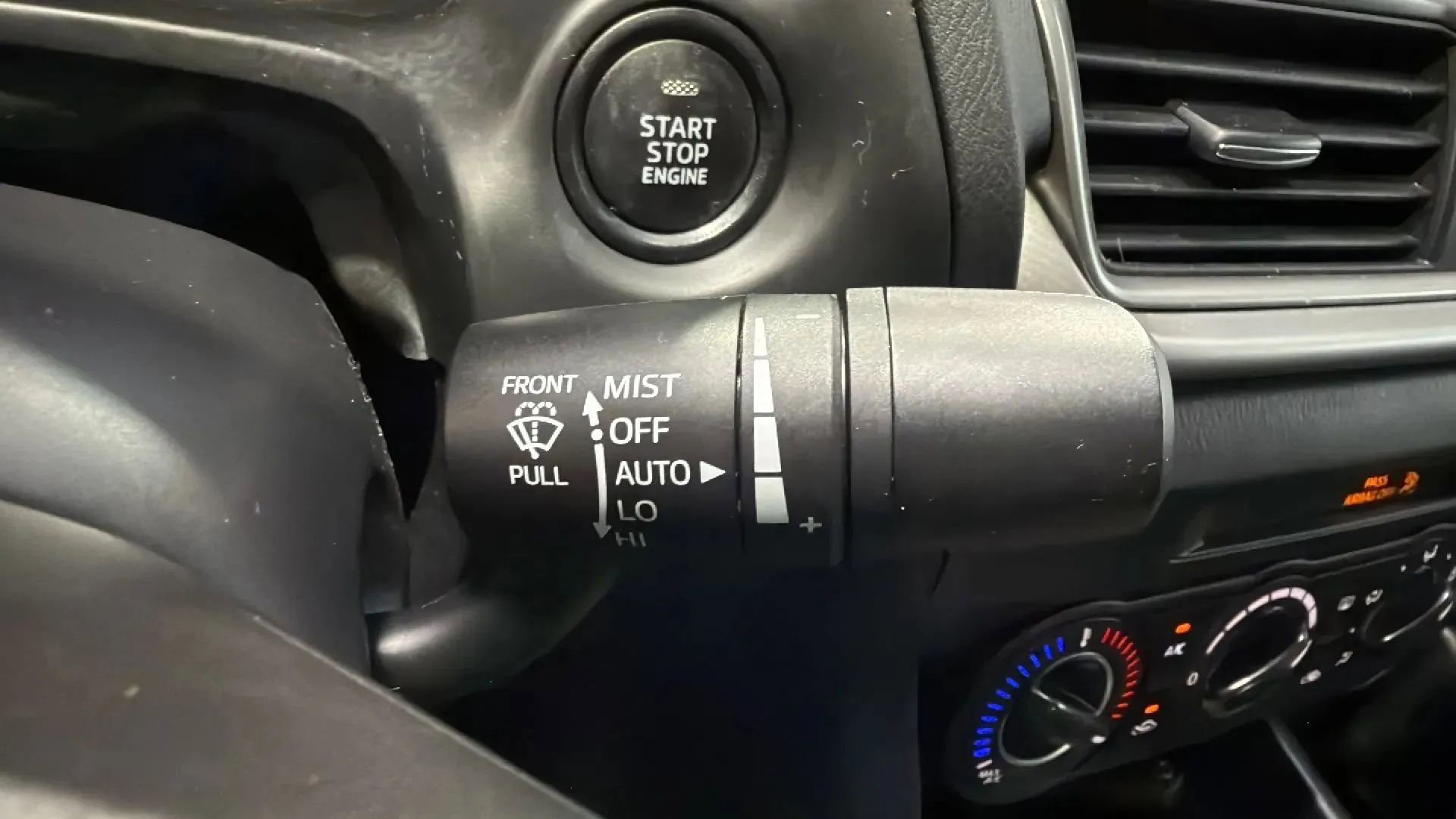 Used 2017 MAZDA MAZDA3 Sport w/ Preferred Equipment Package image 13