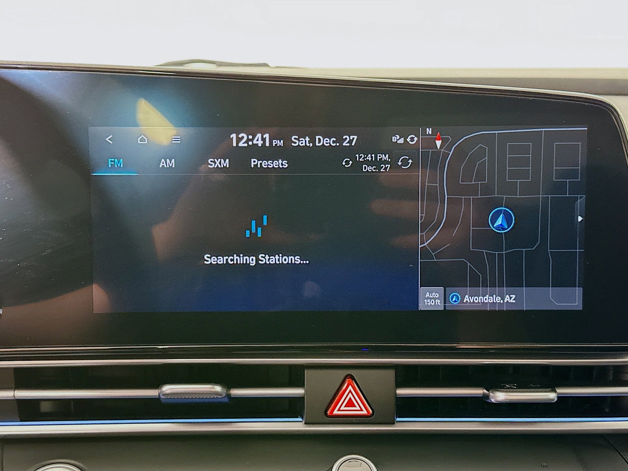 Used 2023 Hyundai Elantra Limited w/ Cargo Package image 21