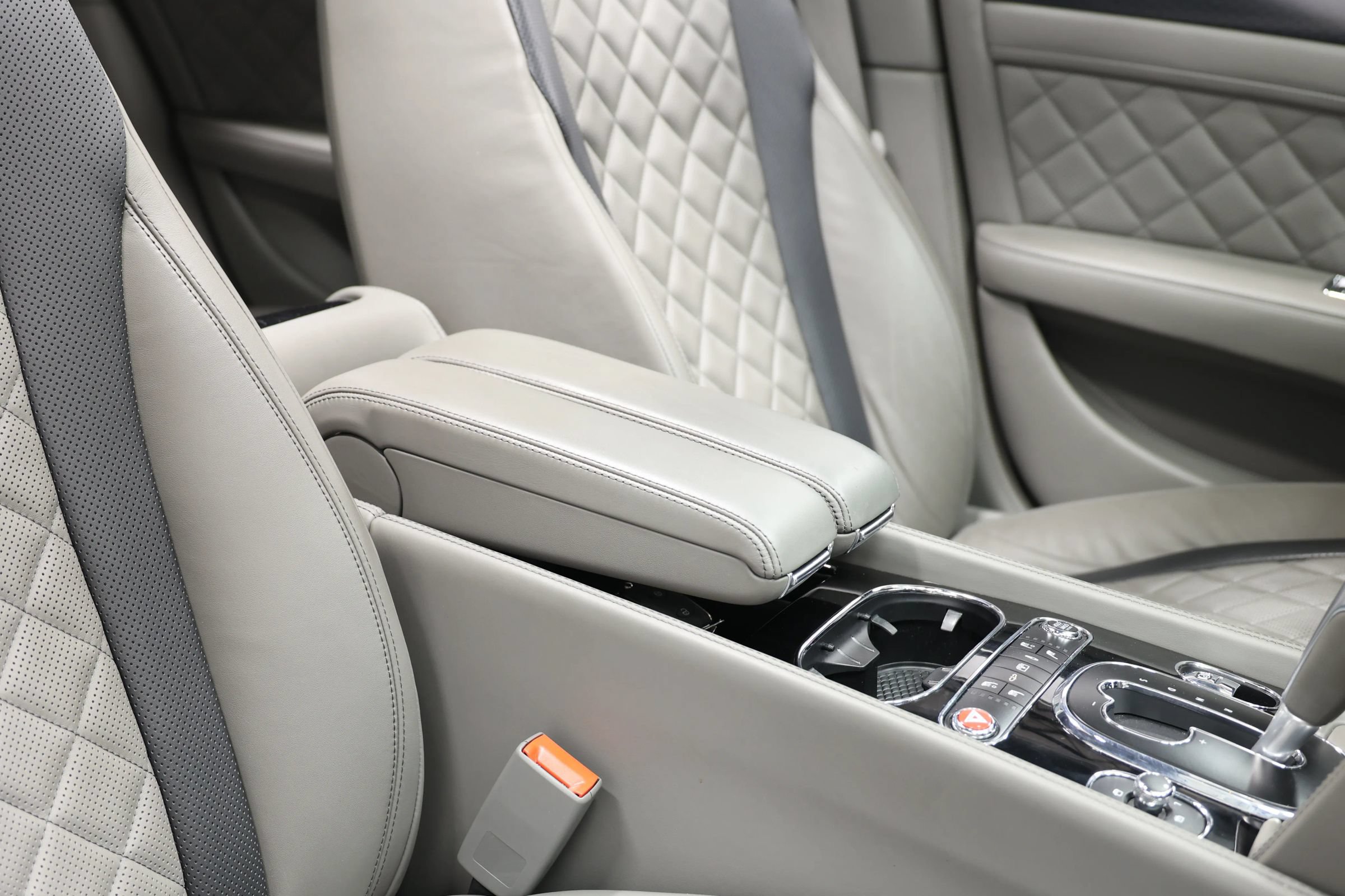 Used 2018 Bentley Flying Spur S W12 AWD/4WD image 96