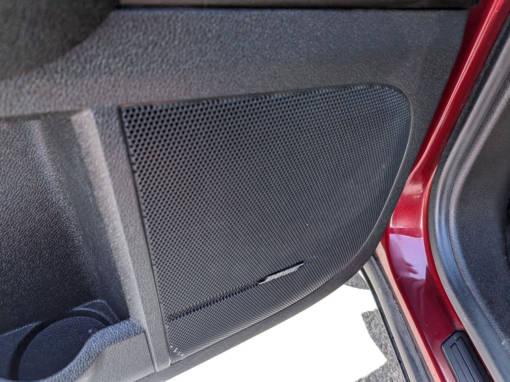 Used 2016 GMC Acadia SLT image 15