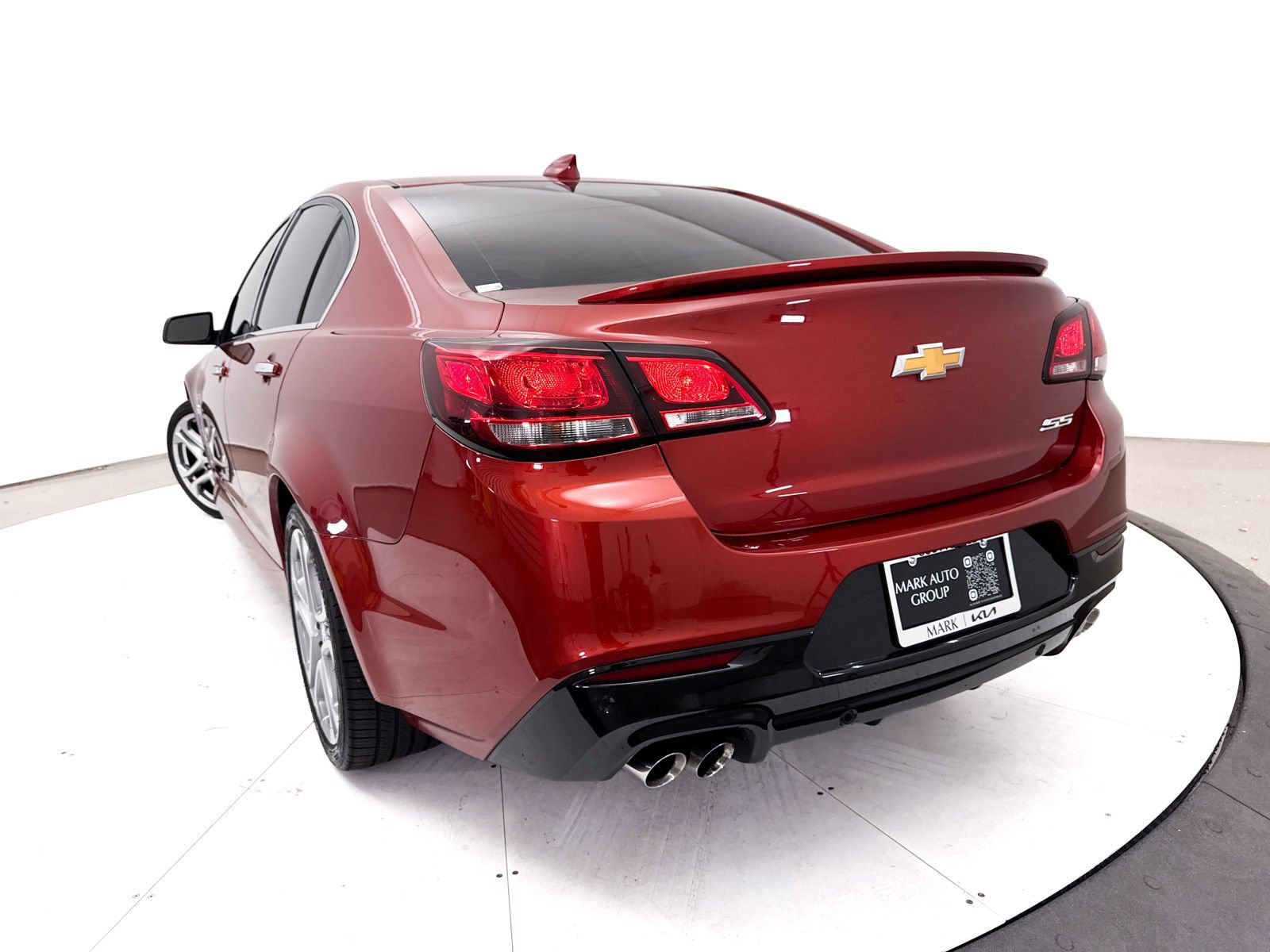 Used 2016 Chevrolet SS RWD image 10