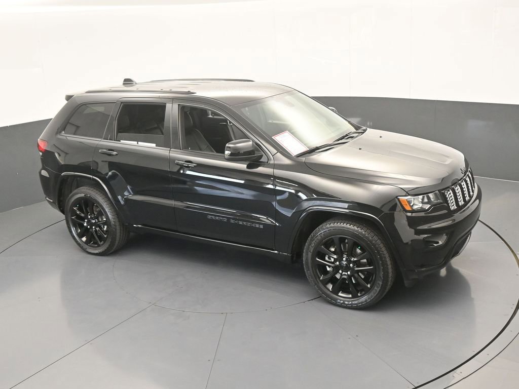 Used 2021 Jeep Grand Cherokee Laredo X RWD image 48