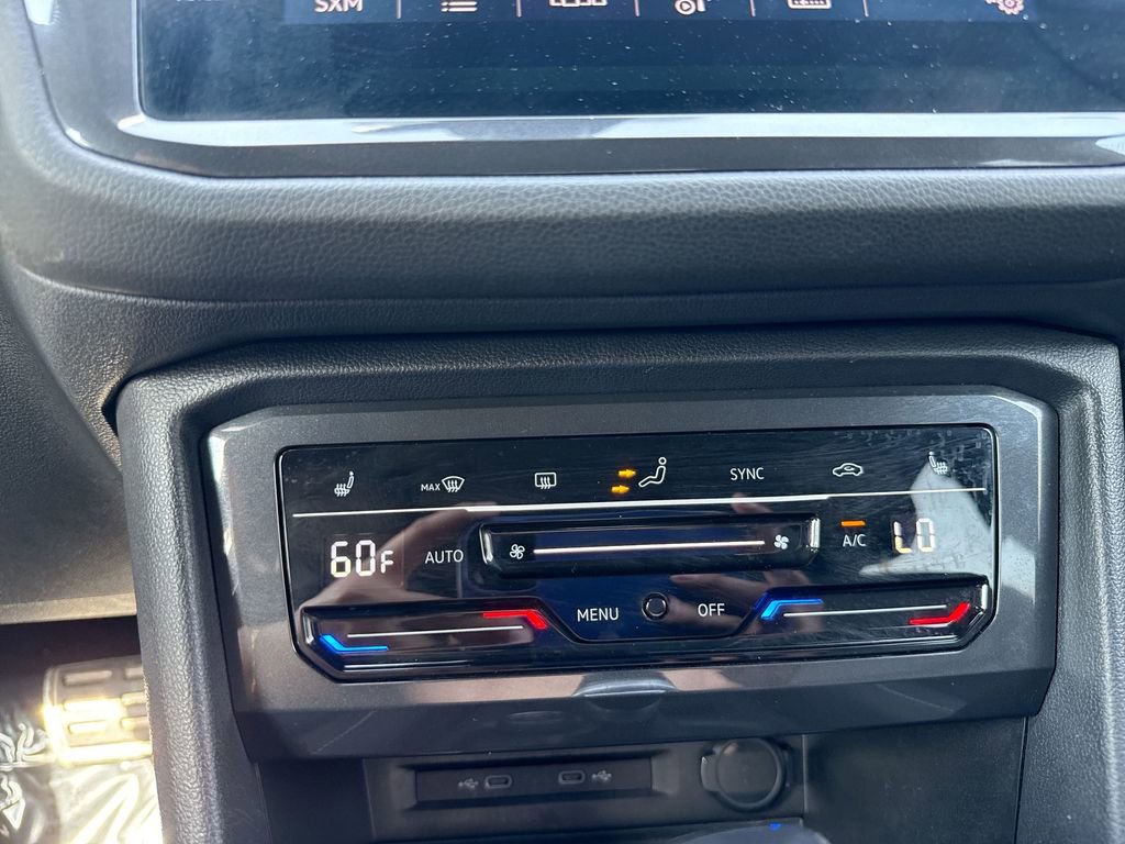 Used 2023 Volkswagen Tiguan SE R-Line image 17