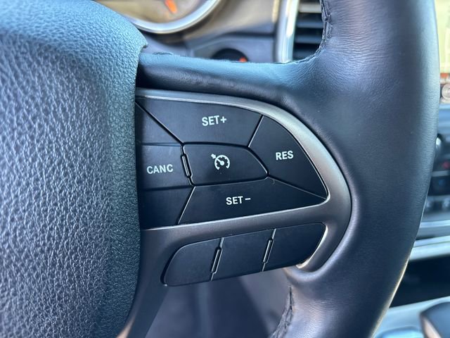 Used 2018 Jeep Grand Cherokee Limited image 21