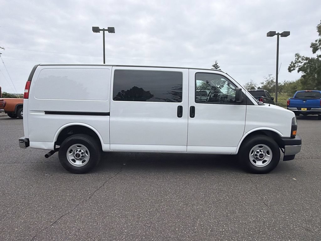 Certified 2018 GMC Savana 2500 w/ Driver Convenience Package RWD image 2