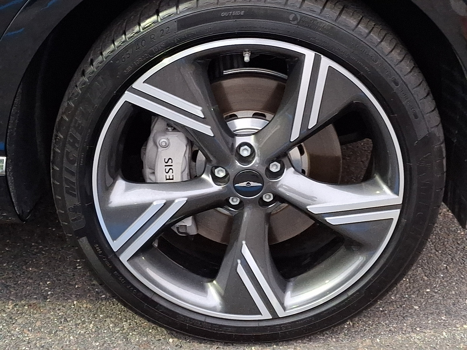 Certified 2025 Genesis GV80 3.5T Prestige AWD/4WD image 9