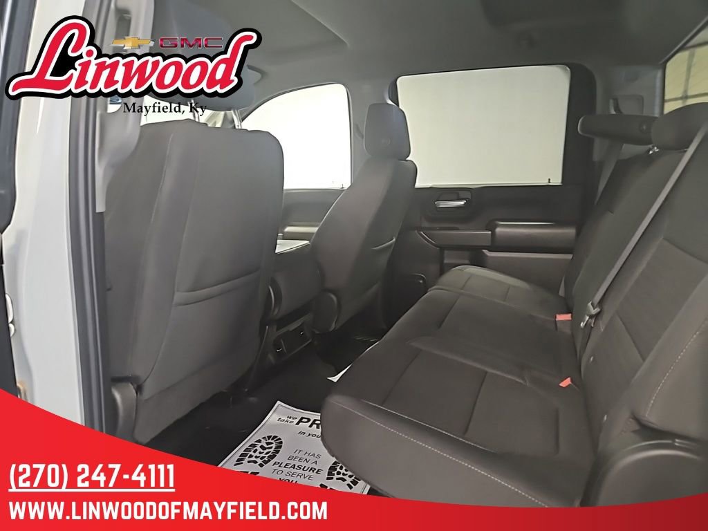 Used 2022 Chevrolet Silverado 2500 Custom w/ Custom Value Package image 15