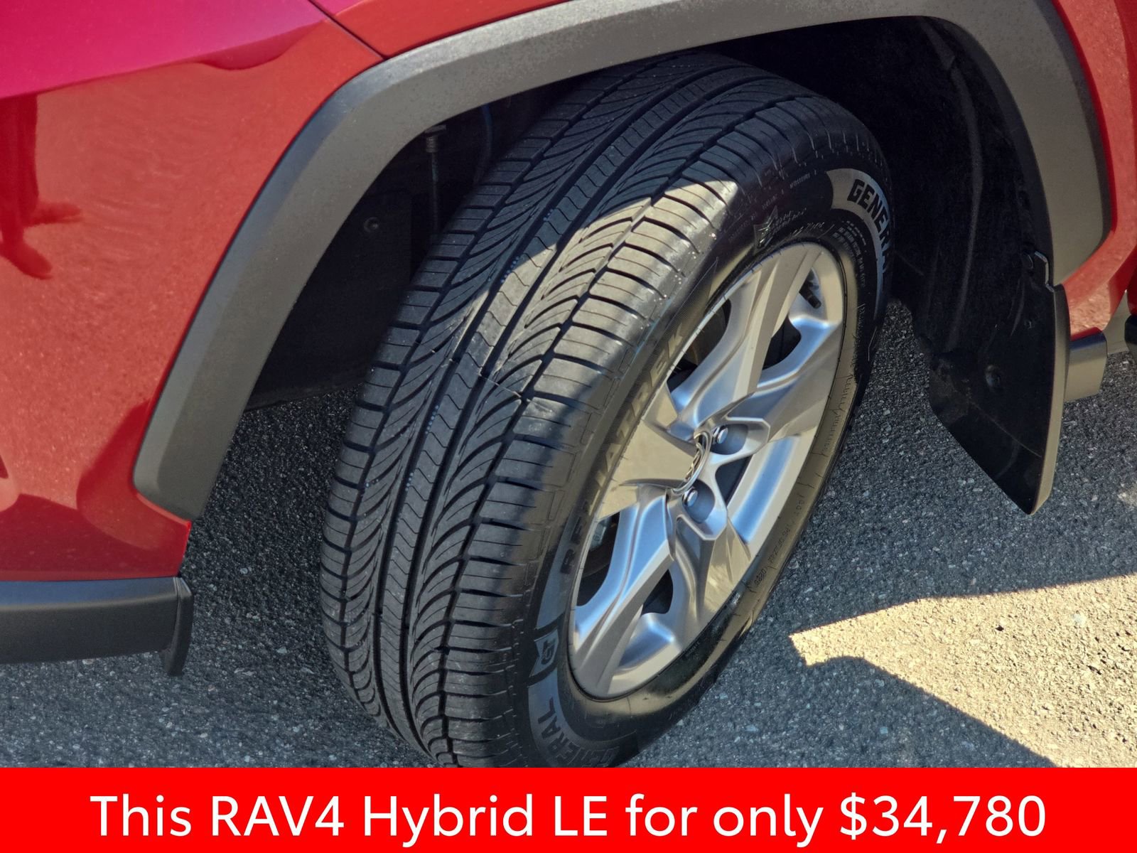 Used 2025 Toyota RAV4 LE AWD/4WD image 37