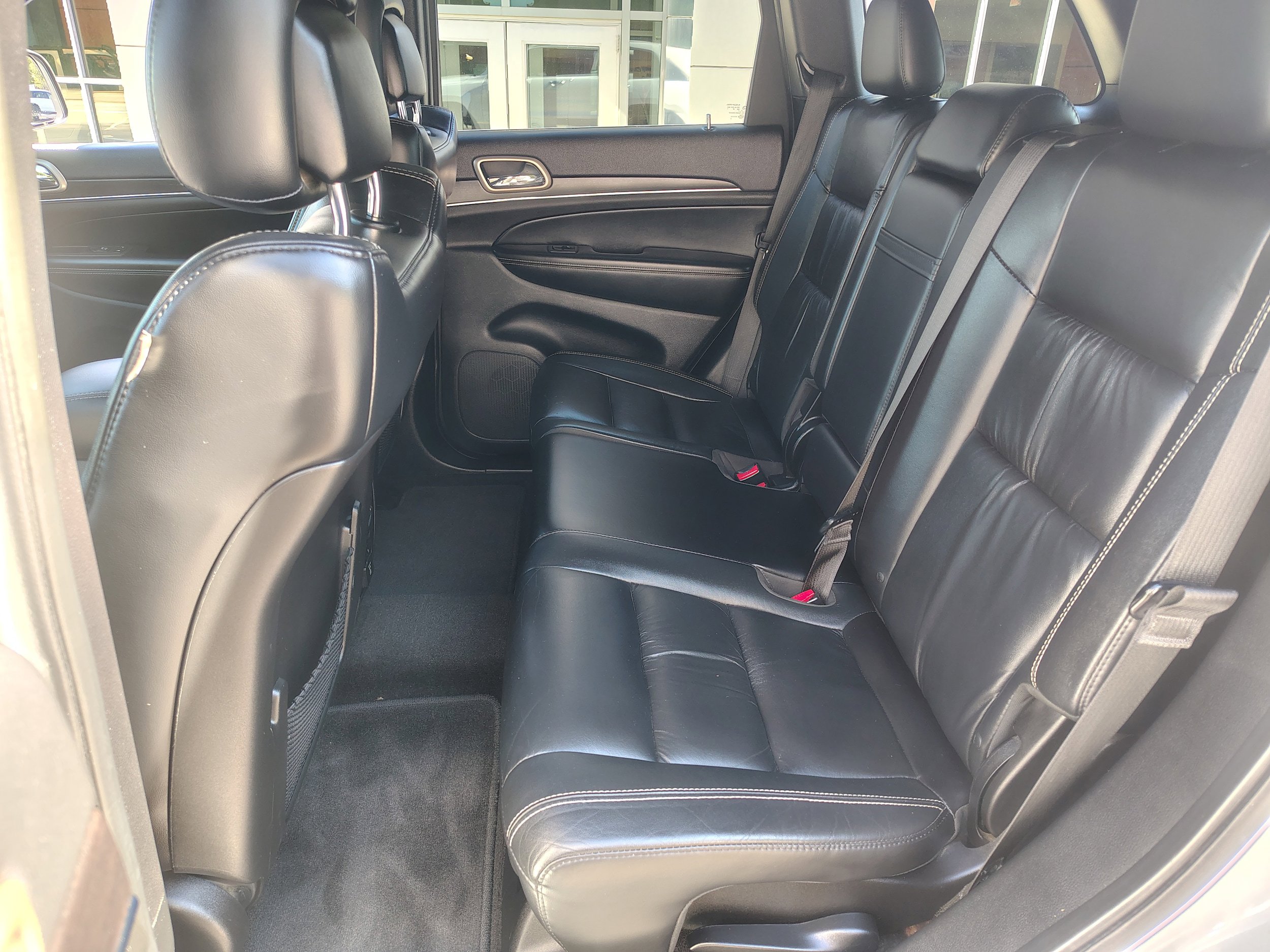Used 2015 Jeep Grand Cherokee Limited AWD/4WD image 27