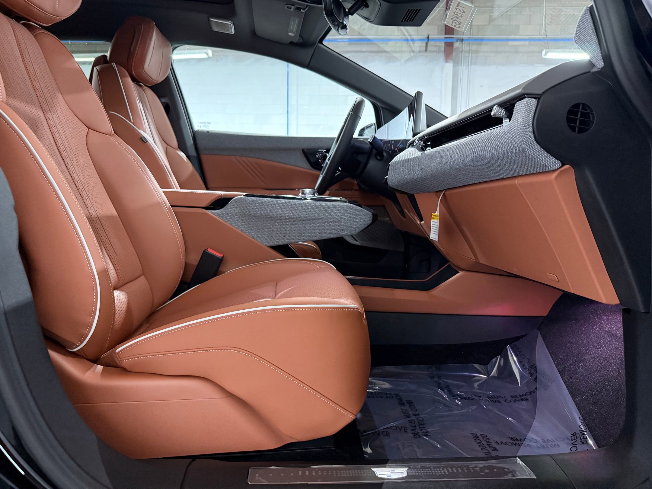 New 2026 Cadillac Optiq Luxury 2 image 51