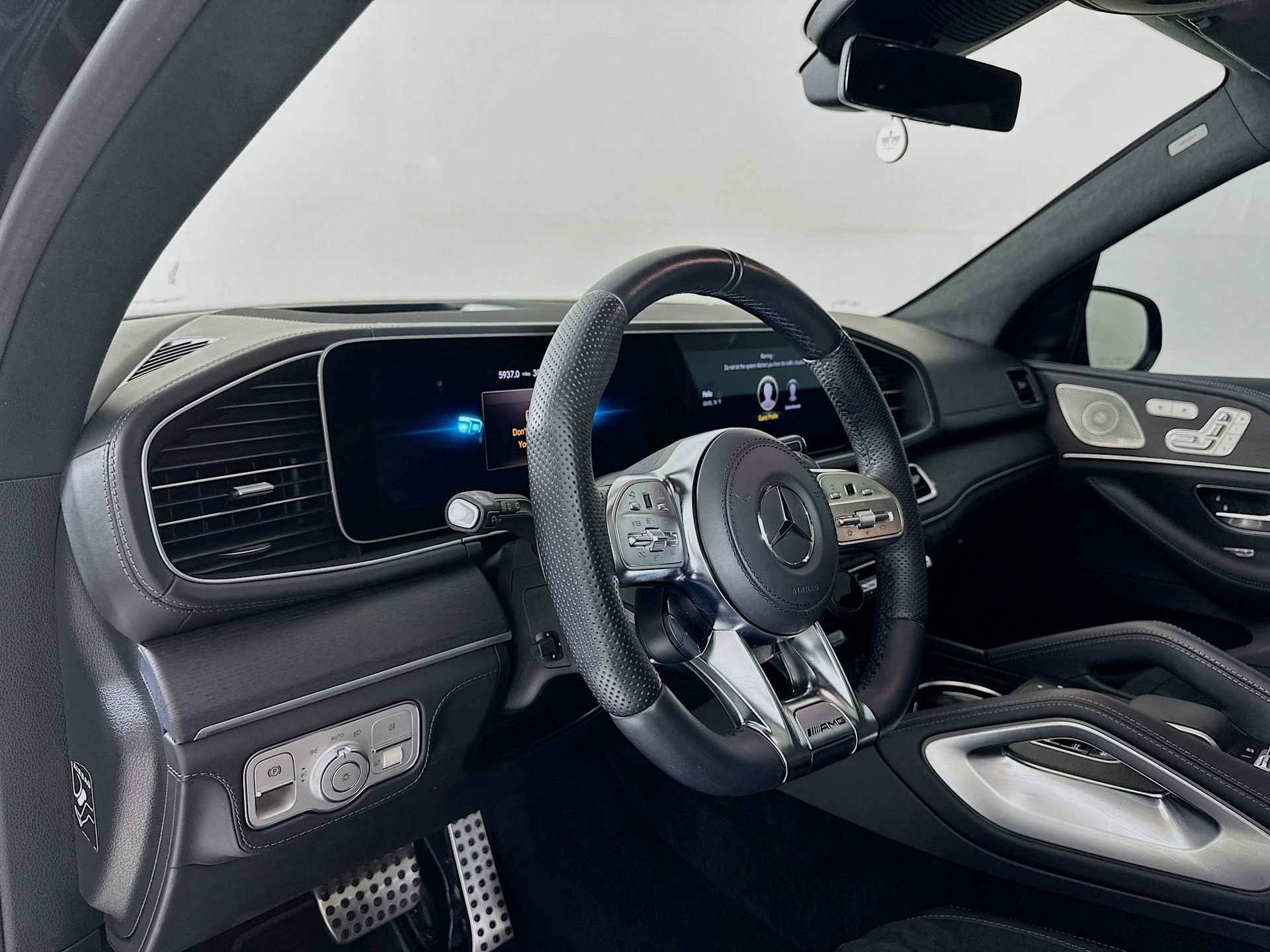 Used 2023 Mercedes-Benz GLS 63 AMG 4MATIC image 10