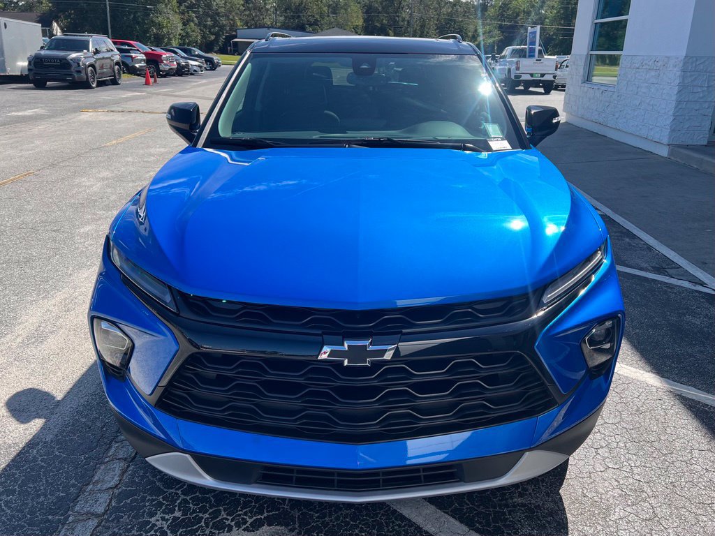 New 2026 Chevrolet Blazer LT w/ Midnight/Sport Edition FWD image 5