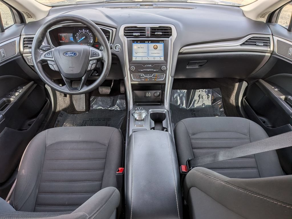 Used 2019 Ford Fusion SE AWD/4WD image 5