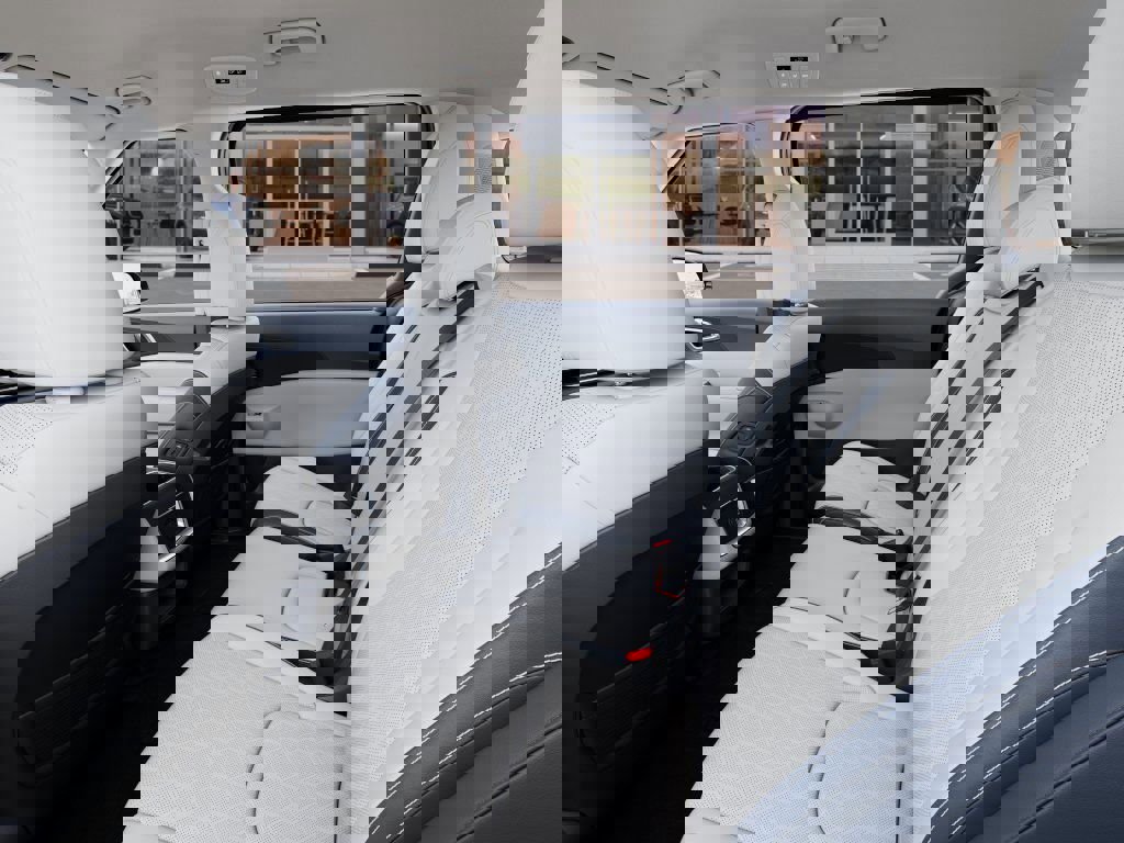 New 2026 Kia Carnival EX image 18