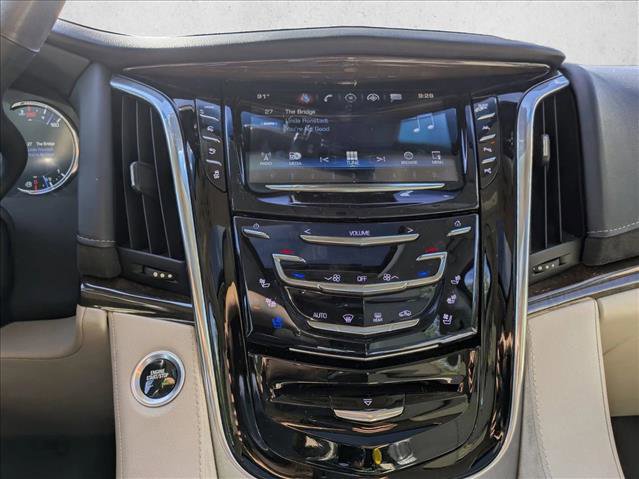 Used 2019 Cadillac Escalade Premium Luxury image 9
