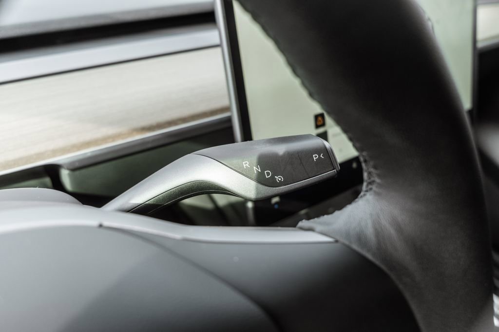 Used 2022 Tesla Model Y Performance AWD/4WD image 22