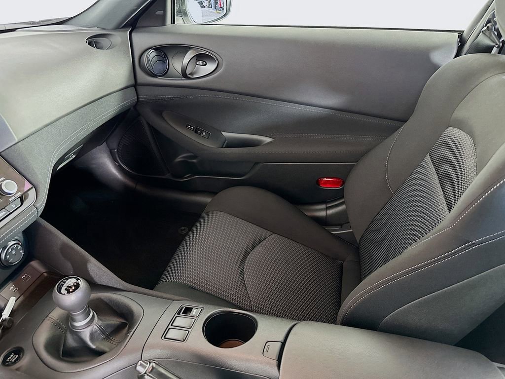 Certified 2024 Nissan Z Sport w/ Floor Mat Package image 30