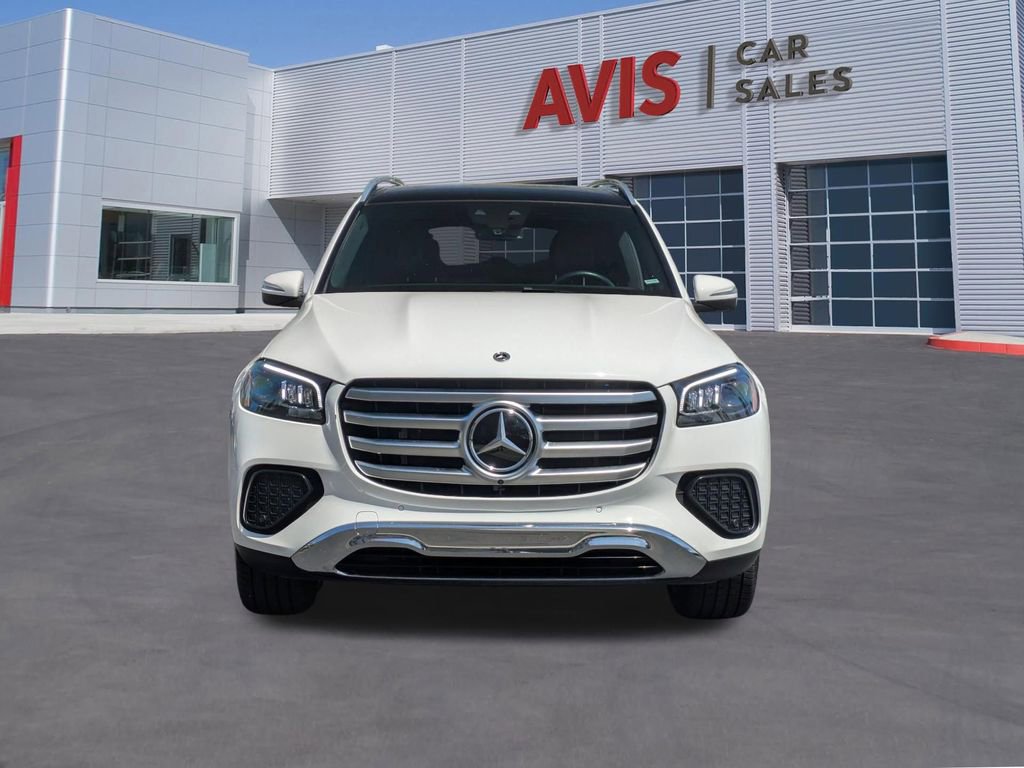 Used 2025 Mercedes-Benz GLS 450 4MATIC image 2