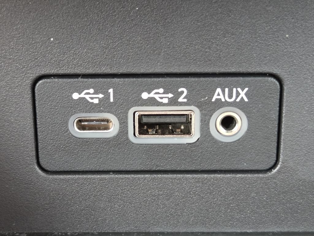 Used 2023 Nissan Sentra SV FWD image 4