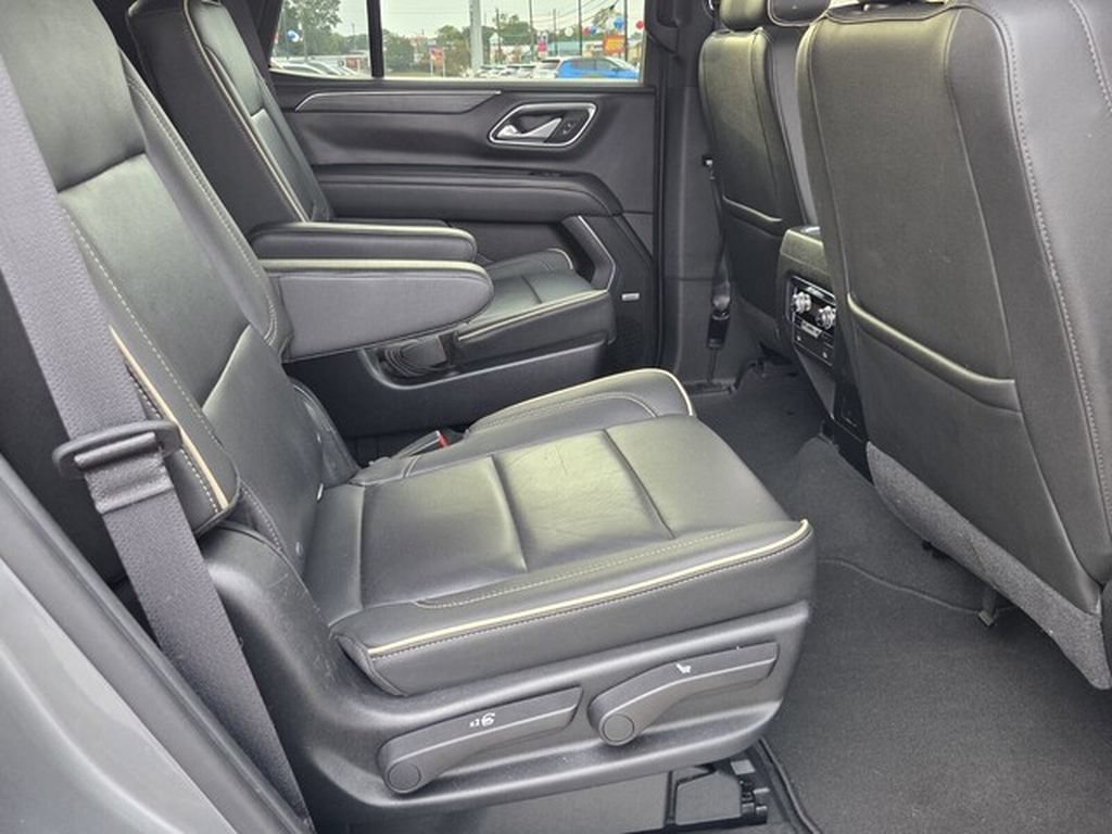 Used 2021 GMC Yukon SLT AWD/4WD image 16