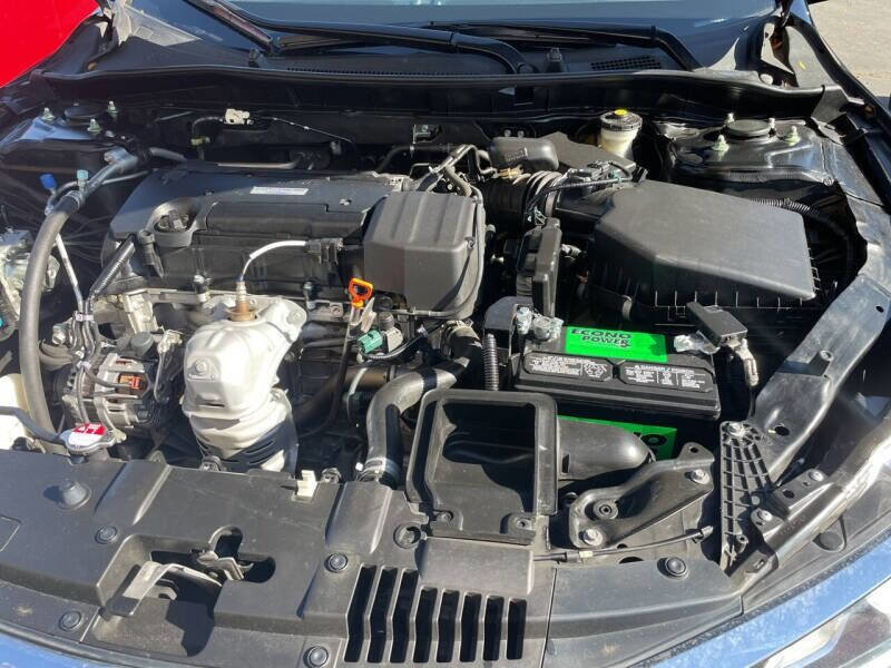 Used 2016 Honda Accord LX image 13