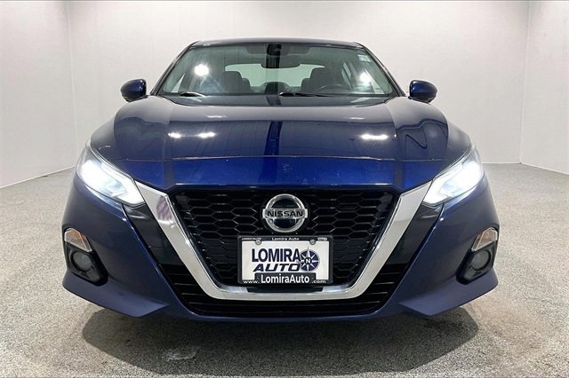 Used 2019 Nissan Altima 2.5 Platinum image 2