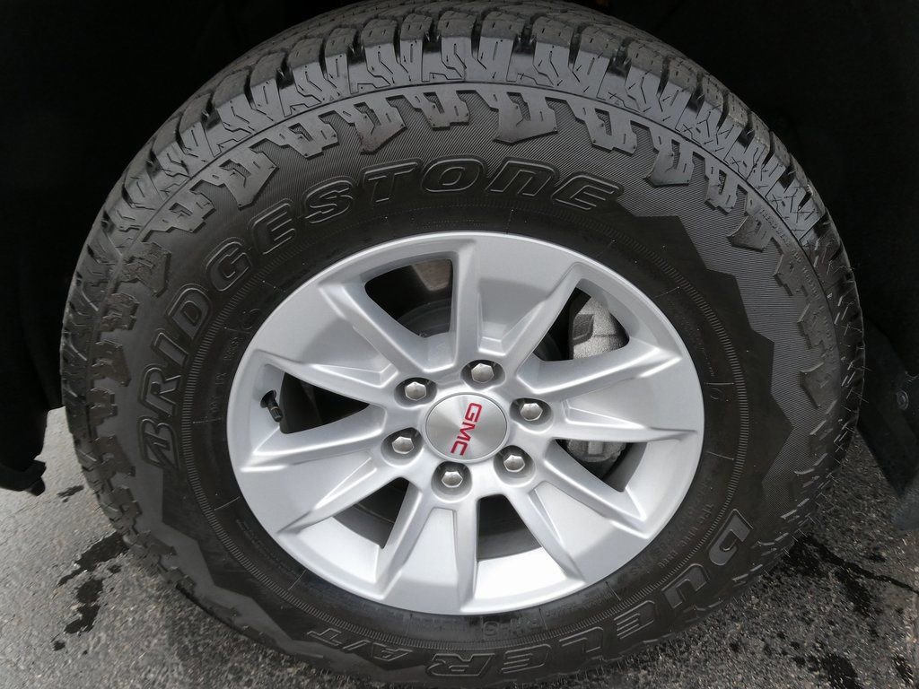 Certified 2025 GMC Sierra 1500 Pro w/ Pro Value Package image 12