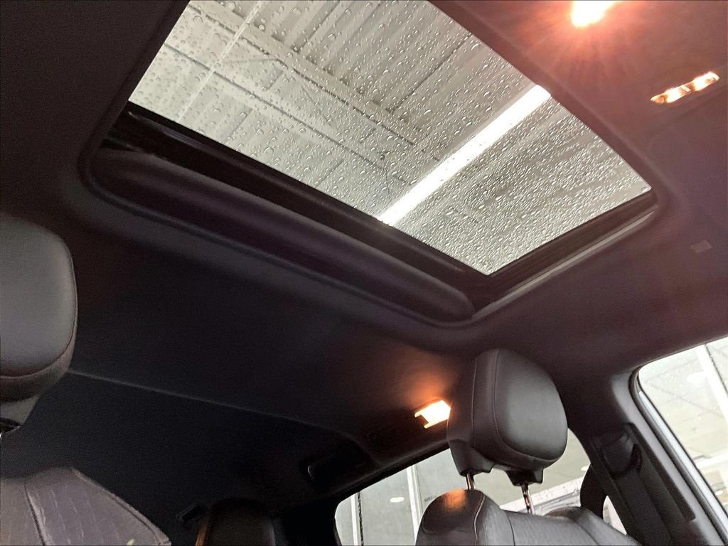 Used 2021 Toyota Sienna XSE w/ XSE Plus Package AWD/4WD image 23