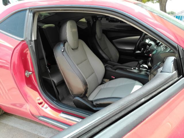Used 2010 Chevrolet Camaro SS w/ RS Package RWD image 16