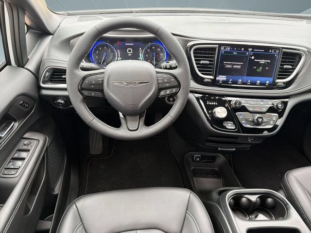 New 2026 Chrysler Pacifica Select w/ S Appearance Package FWD image 26