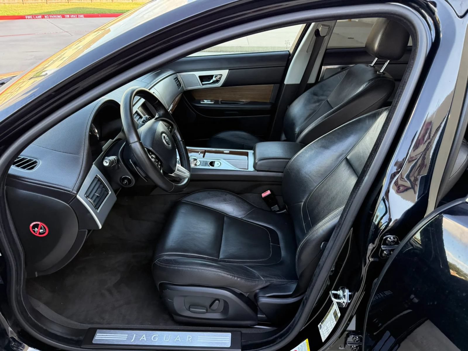 Used 2013 Jaguar XF 3.0 RWD image 11