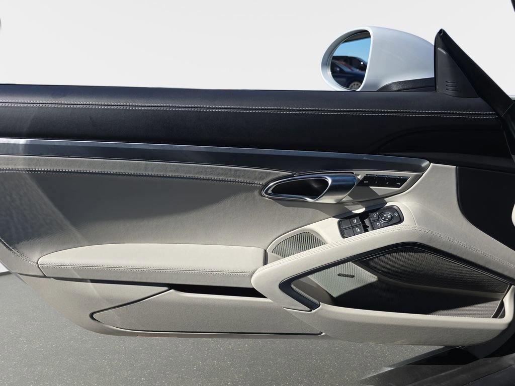 Used 2024 Porsche 718 Boxster S image 27