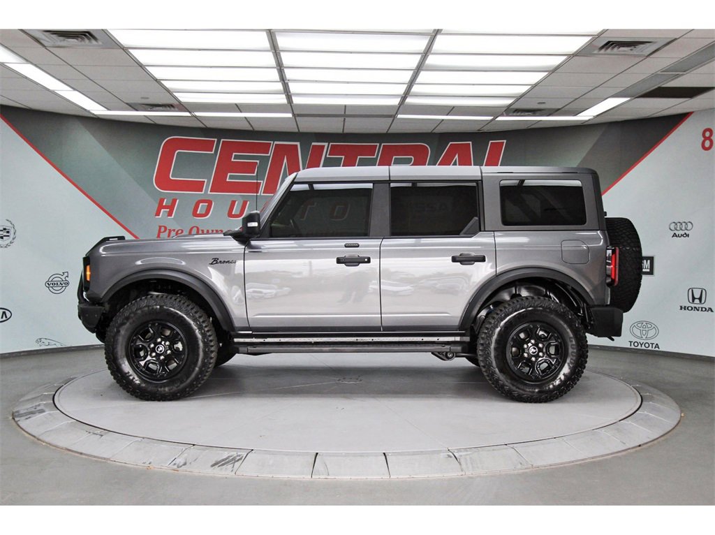 Used 2024 Ford Bronco Wildtrak image 3