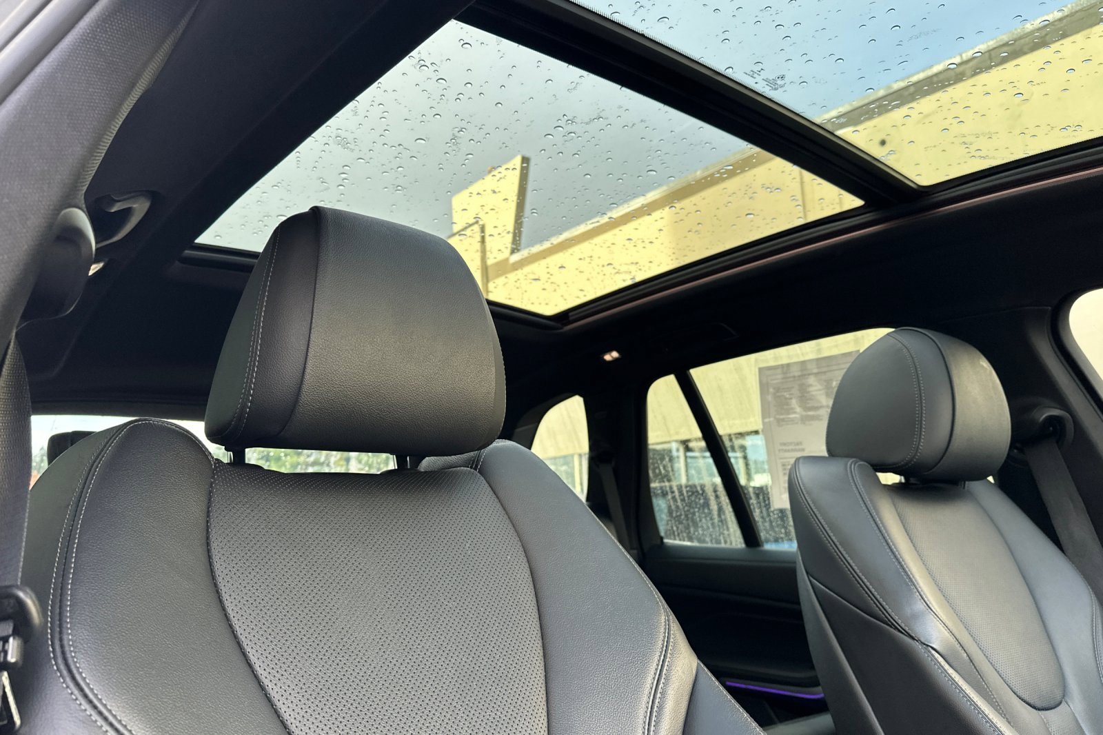 Used 2022 BMW X5 xDrive40i w/ Climate Comfort Package image 19