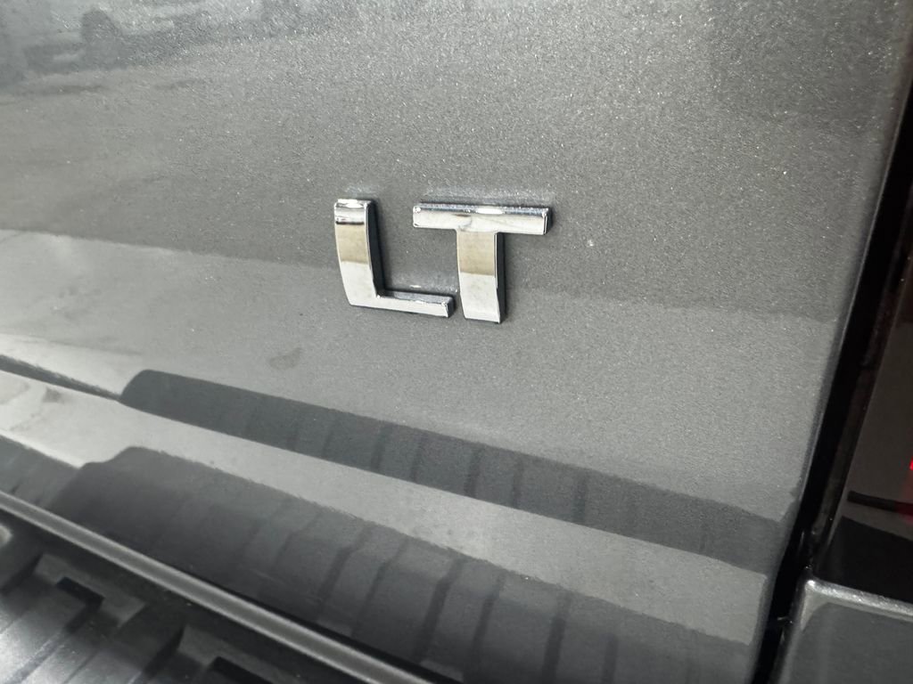 Used 2018 Chevrolet Colorado LT image 30