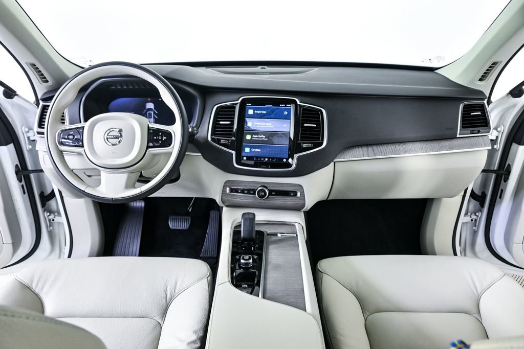 Certified 2024 Volvo XC90 B5 Plus w/ Protection Package Premier image 20