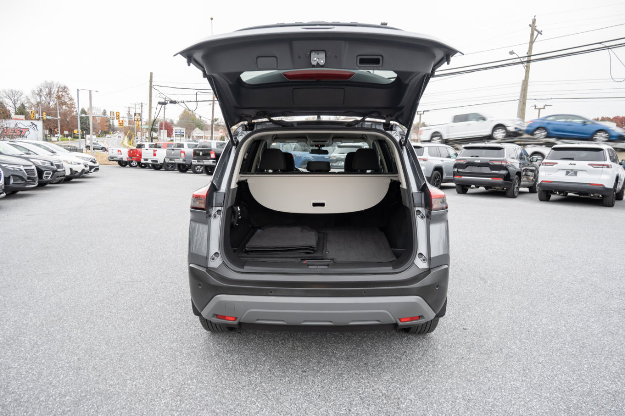 Used 2023 Nissan Rogue S image 19