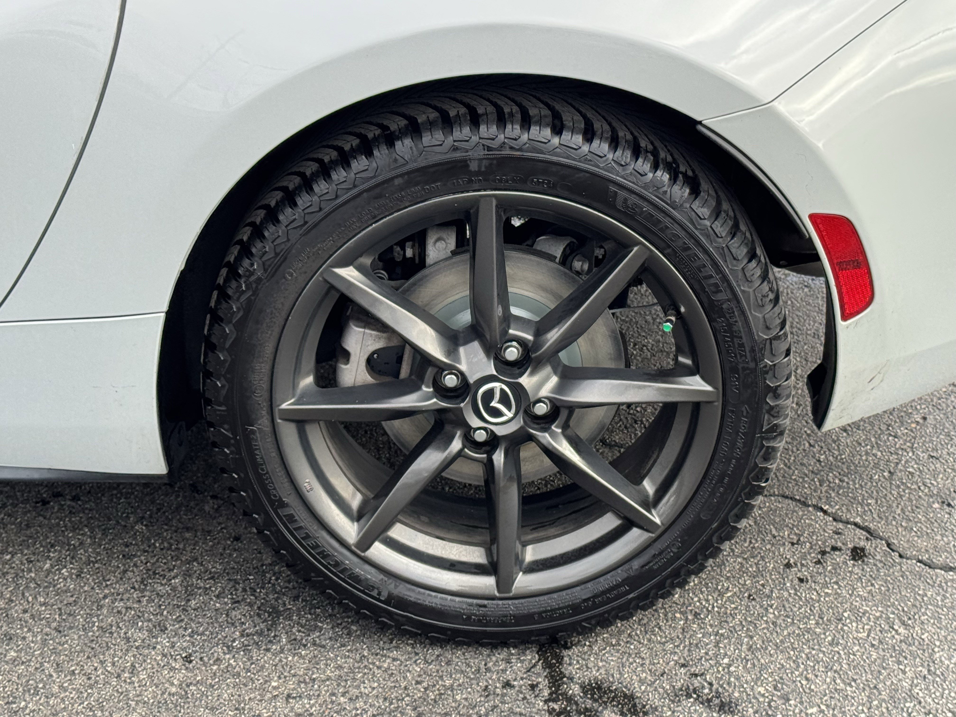 Used 2017 MAZDA MX-5 Miata RF Club image 37