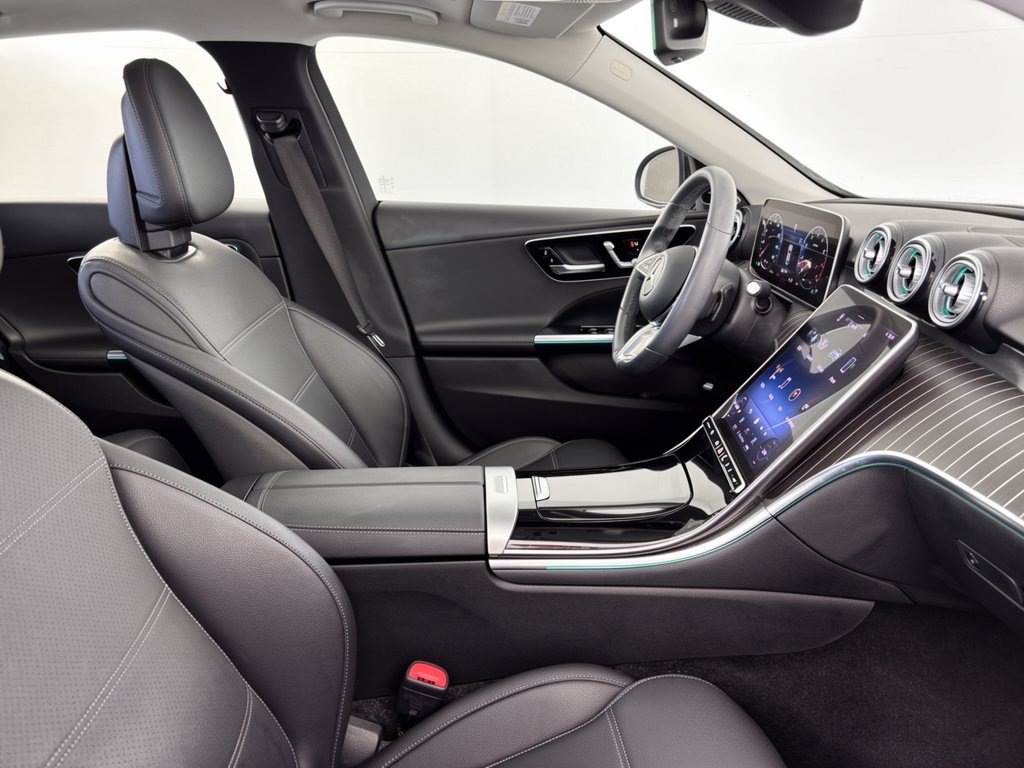Used 2023 Mercedes-Benz C 300 Sedan image 30