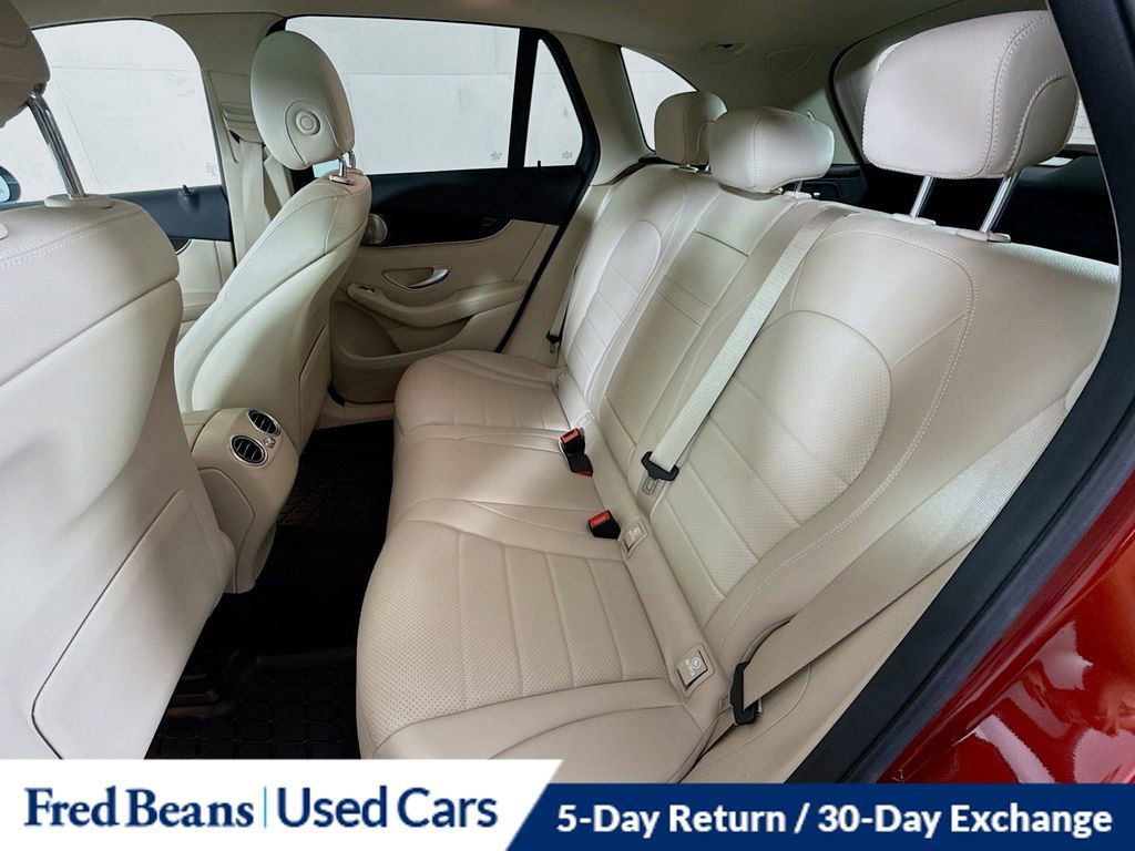 Used 2021 Mercedes-Benz GLC 300 4MATIC image 26