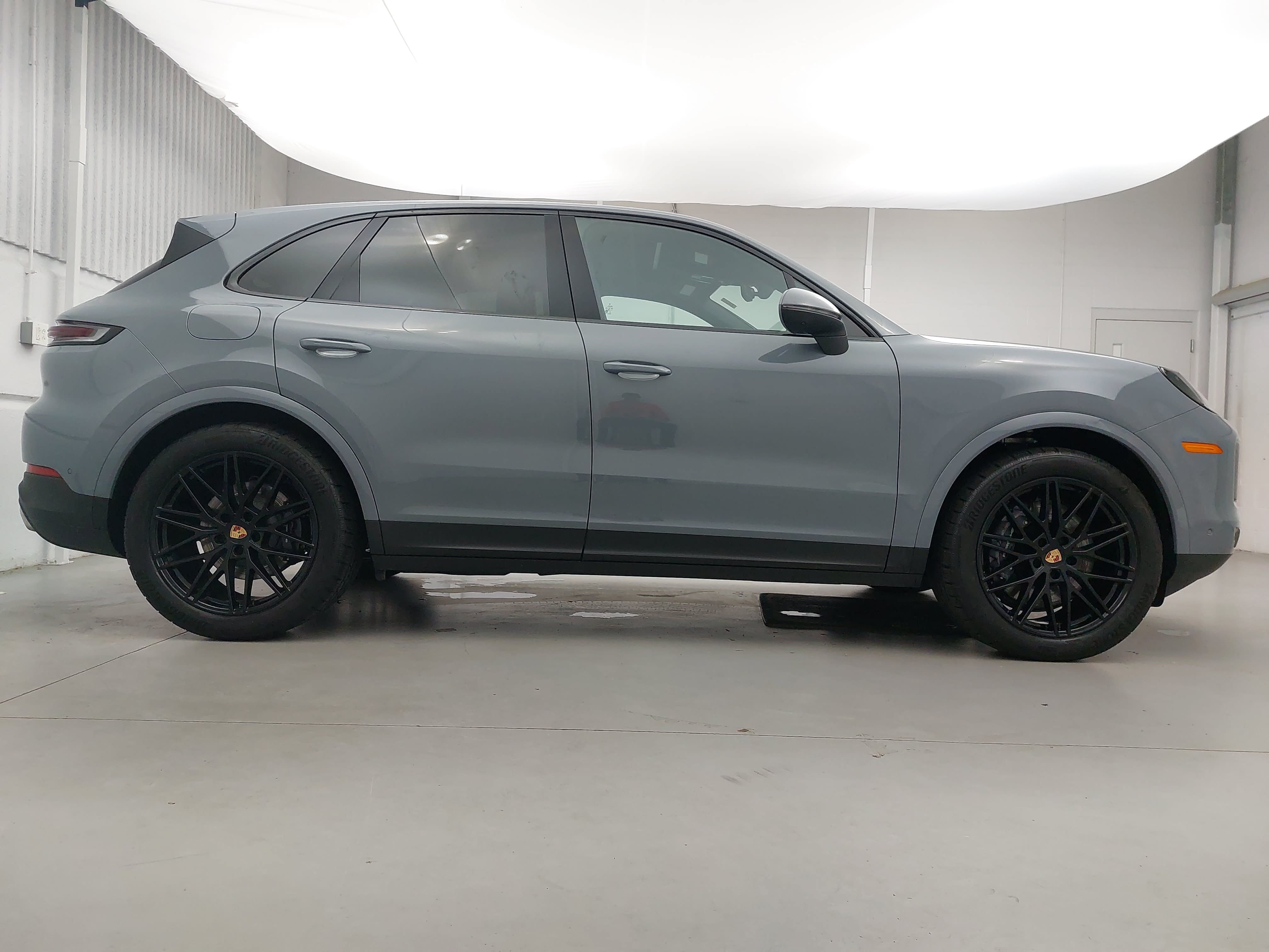 Certified 2026 Porsche Cayenne AWD/4WD image 8