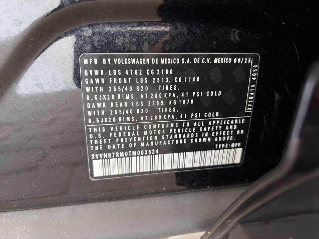 Certified 2026 Volkswagen Tiguan SE R-Line FWD image 44