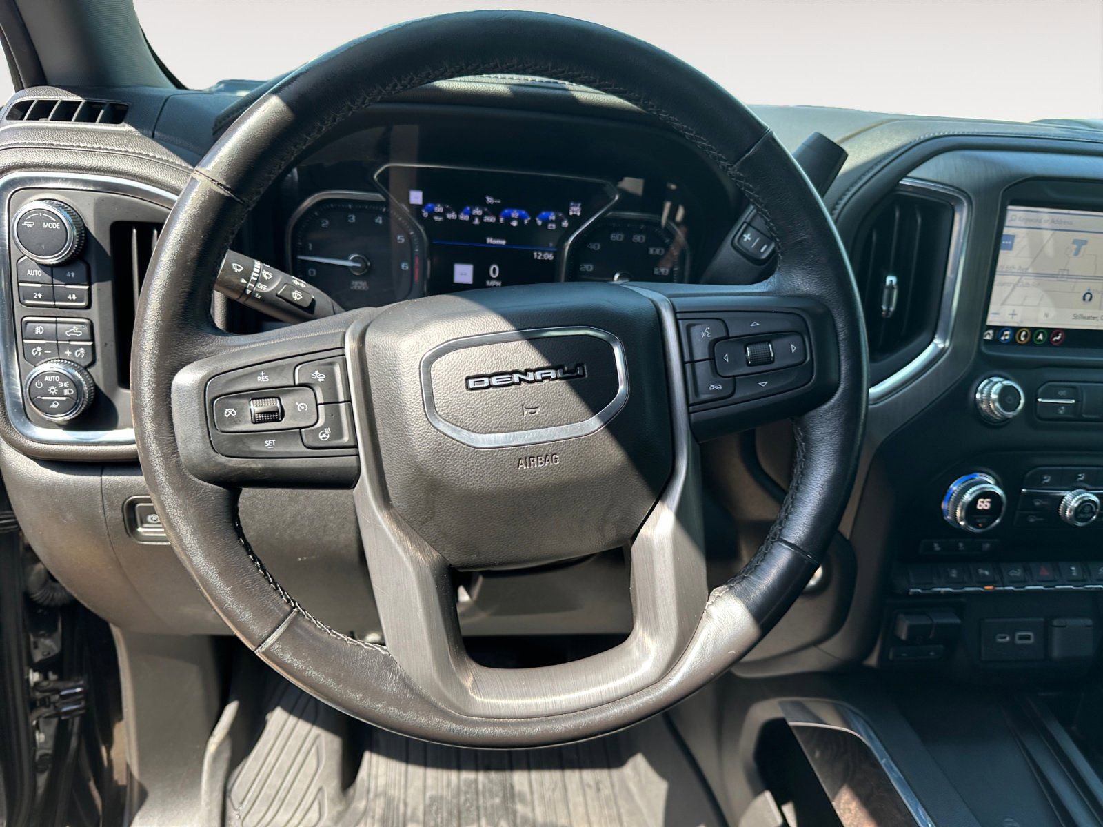 Used 2022 GMC Sierra 2500 Denali AWD/4WD image 12